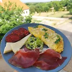 Apartamento Dejan Skradin