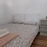 Apartamento Dejan Skradin